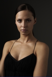 Juliane für stocklibrary 1 177x265 - Fashion/Beauty