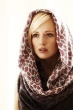 Pashmina shooting 3 149x223 - Fashion/Beauty